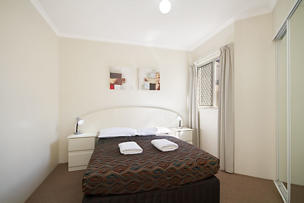 Blue Waters Apartments 28/71