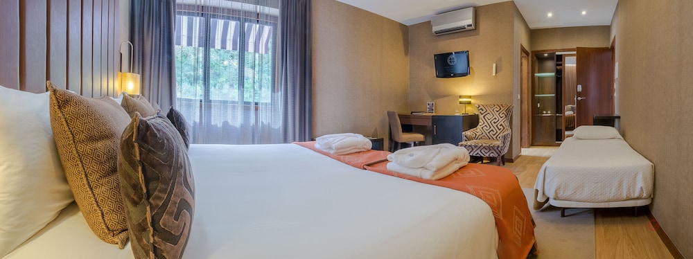 Your Hotel And Spa 5/34