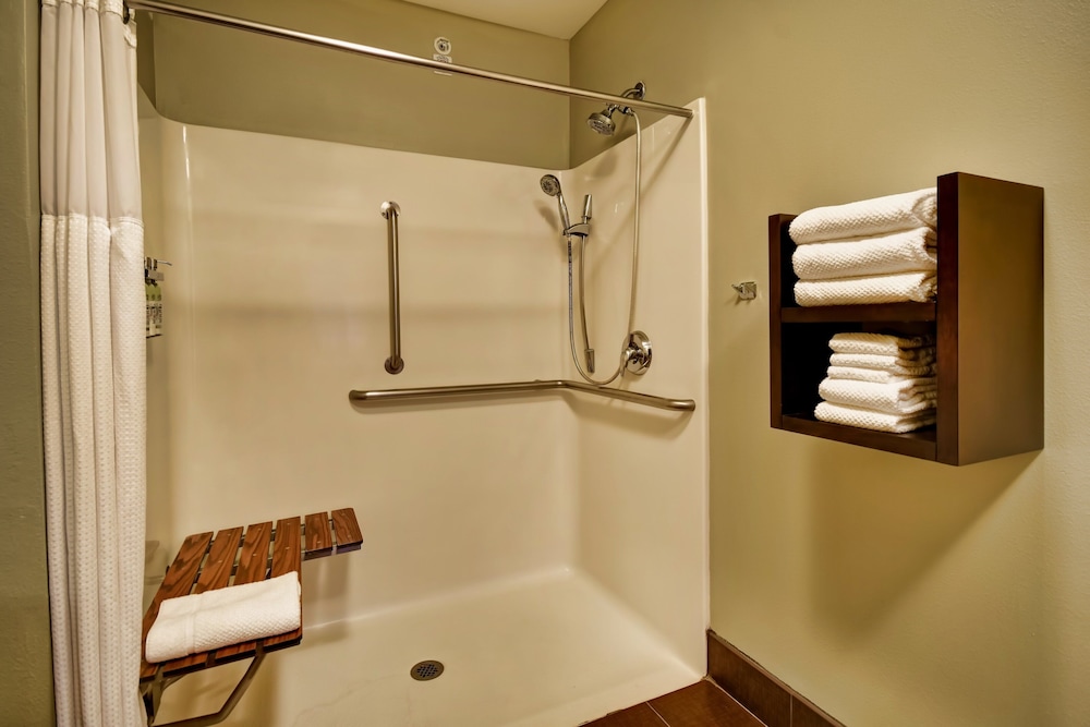 Staybridge Suites Middleton/Madison-West 1/49