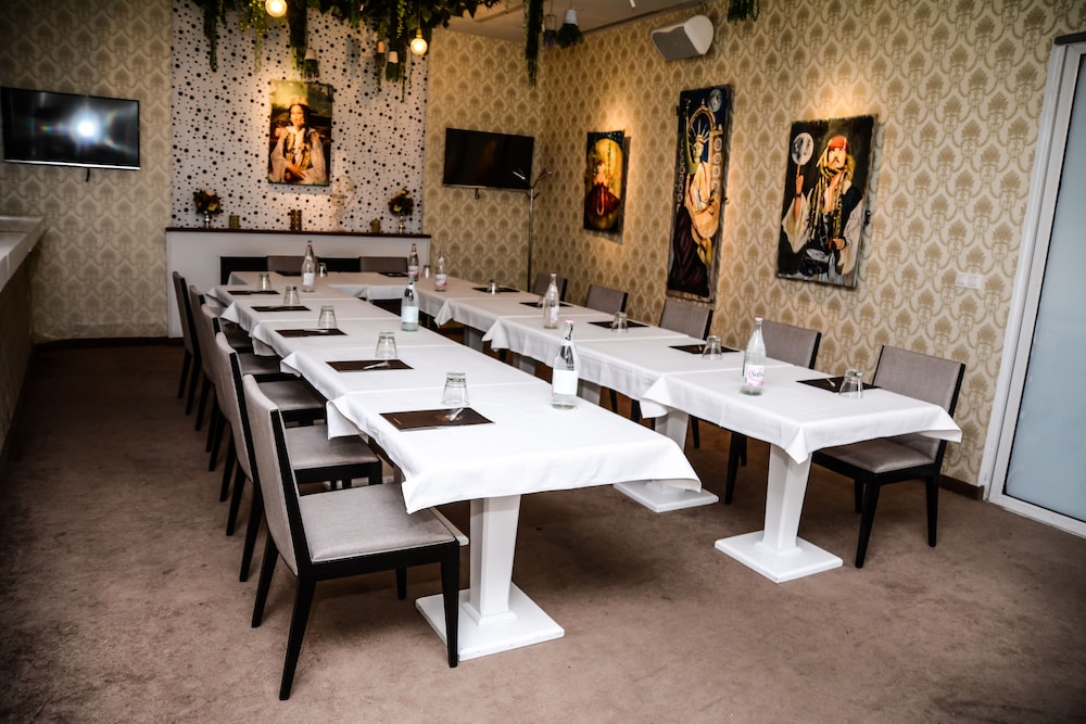 Business Hotel Tunis 51/63