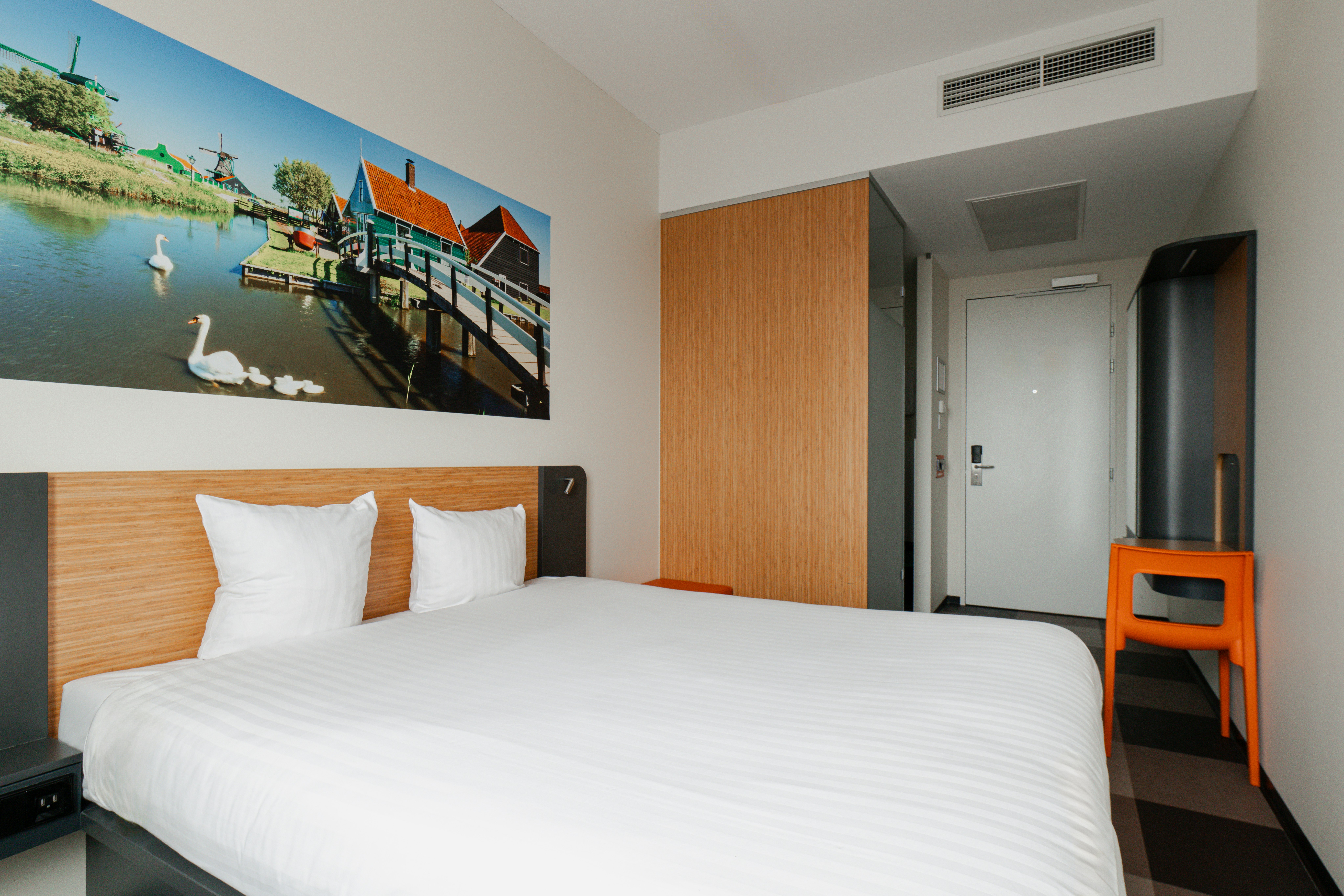 STANDARD, DOUBLE BED