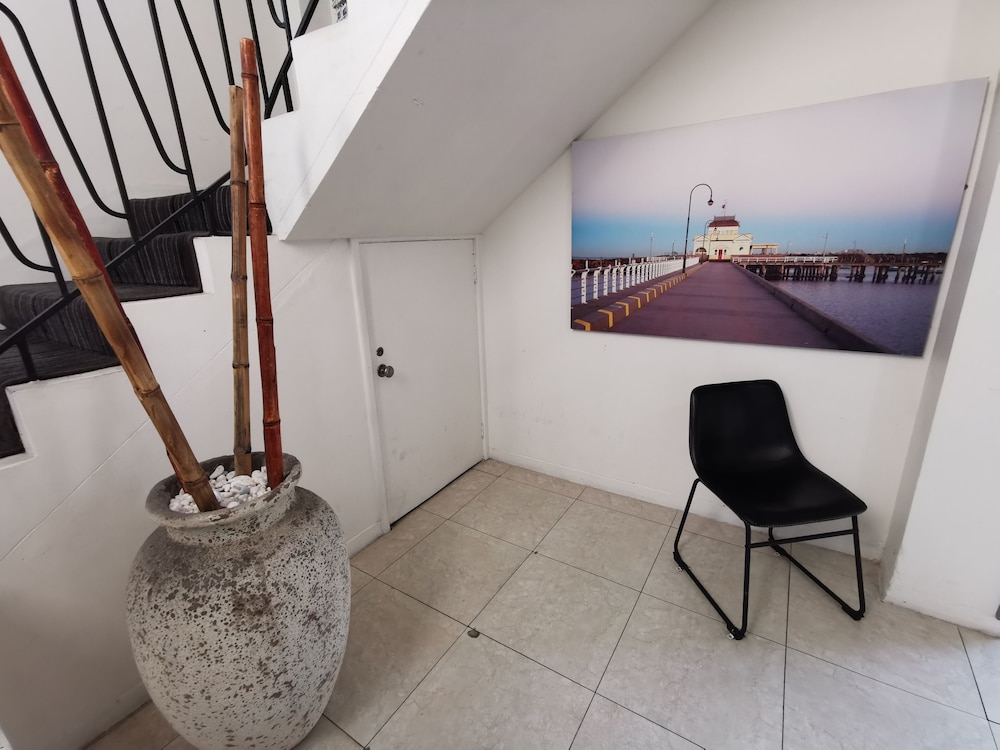 CITY CENTRE BUDGET HOTEL 29/35