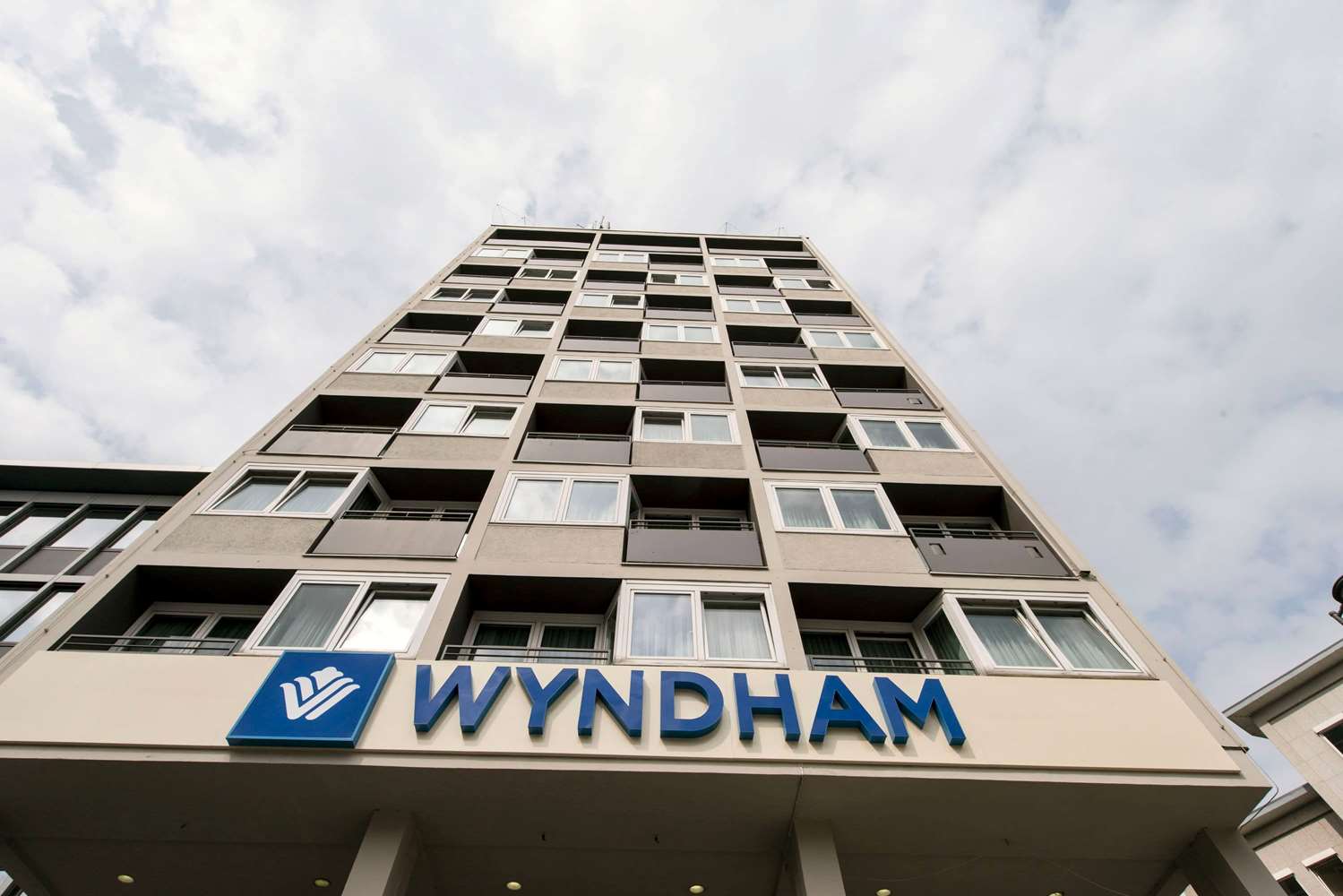 WYNDHAM KOLN — photo 3