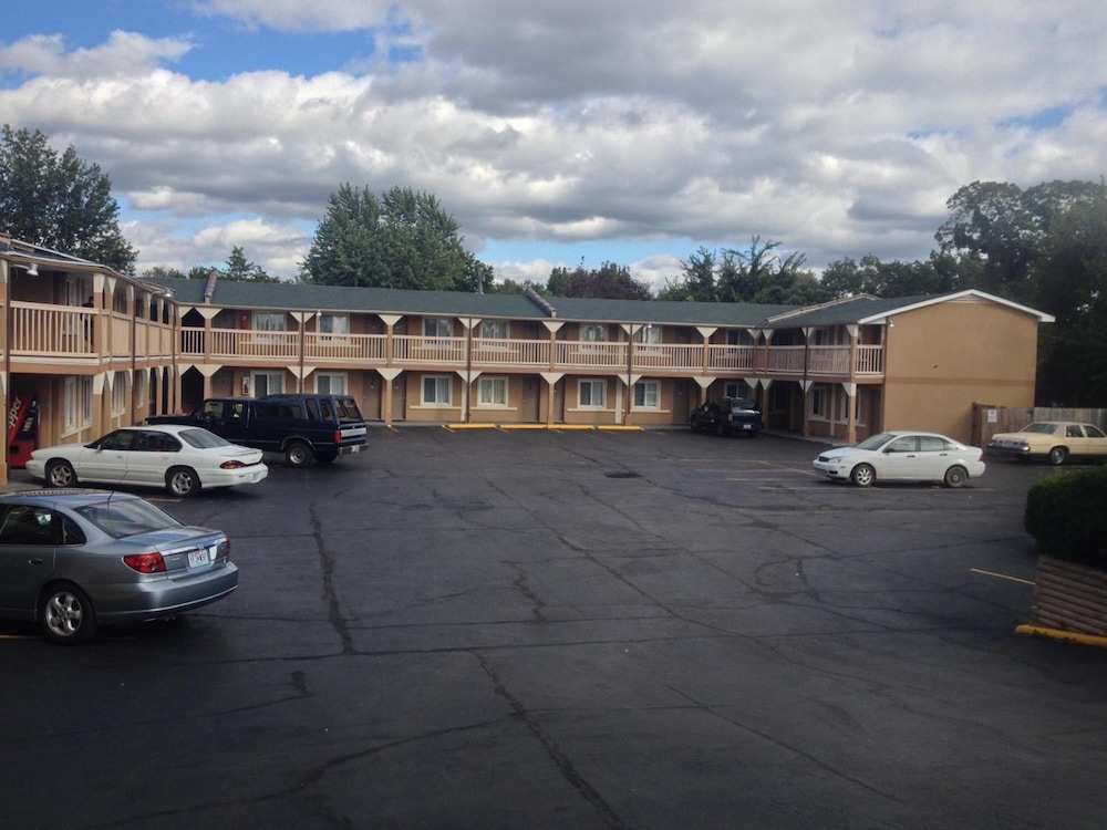 Battlefield Inn 48/51
