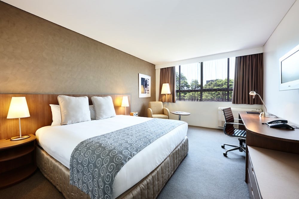 Mercure Sydney St Leonards 25/76