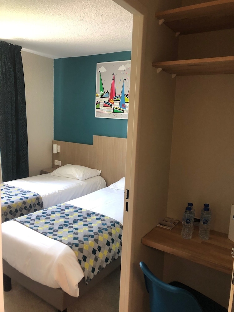 Brit Hotel Le Kerodet 32/65
