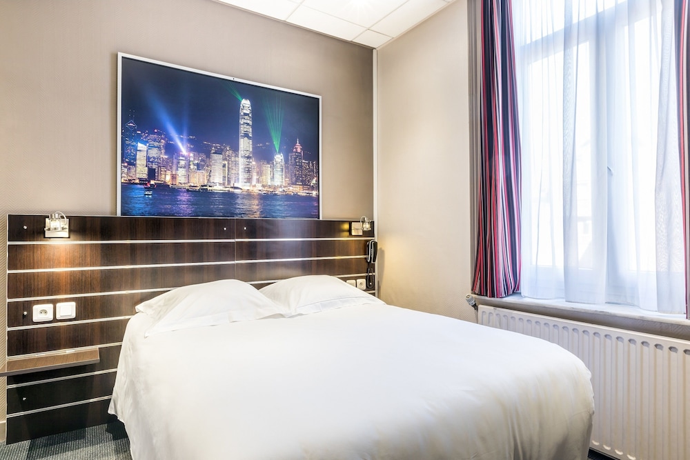 Rosa Hotel 33/60