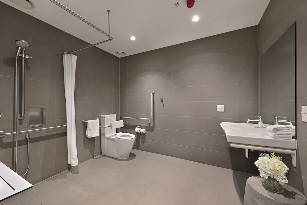 The Canvas Apartment Hotel 33/33