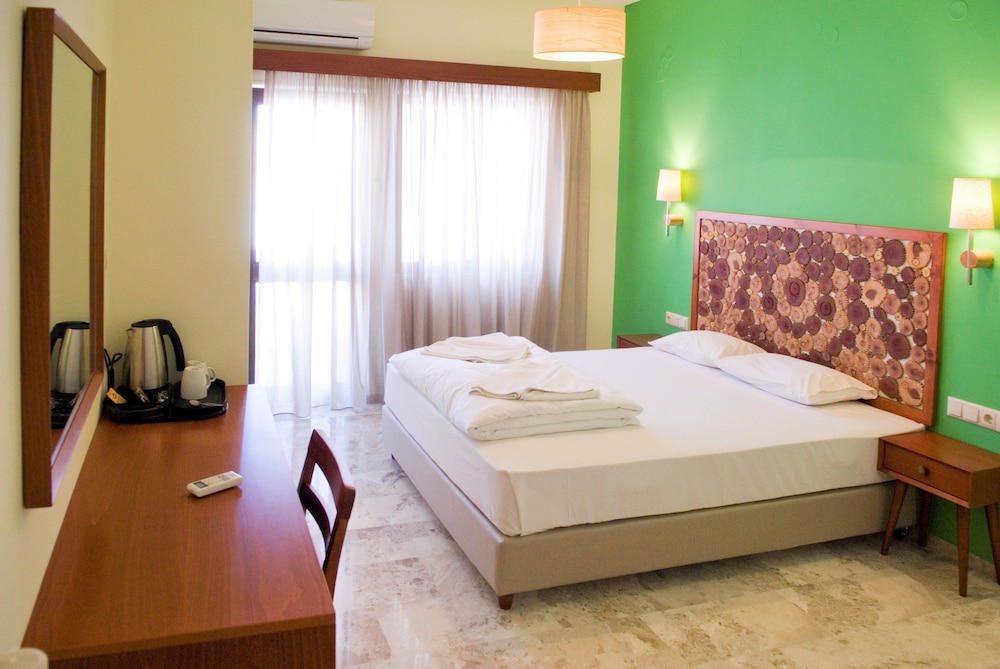 Aris Hotel Paleochora 20/42