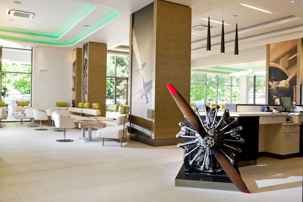 AMELIA HOTEL 23/45
