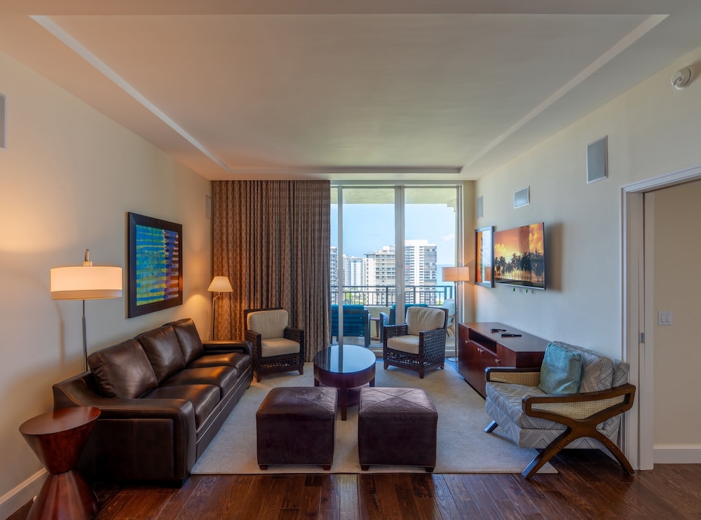 Palm Beach Singer Island Resort and Spa Luxury Suites 22/50