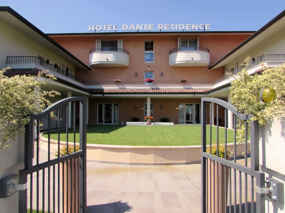 Hotel Dante Residence 7/47