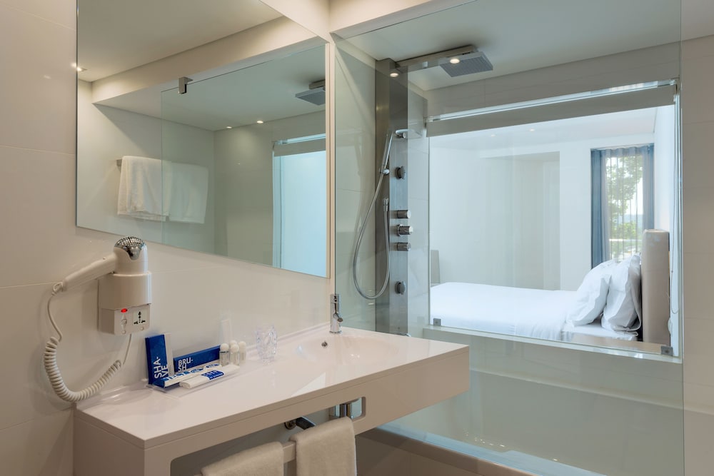 TRYP by Wyndham Leiria 48/49
