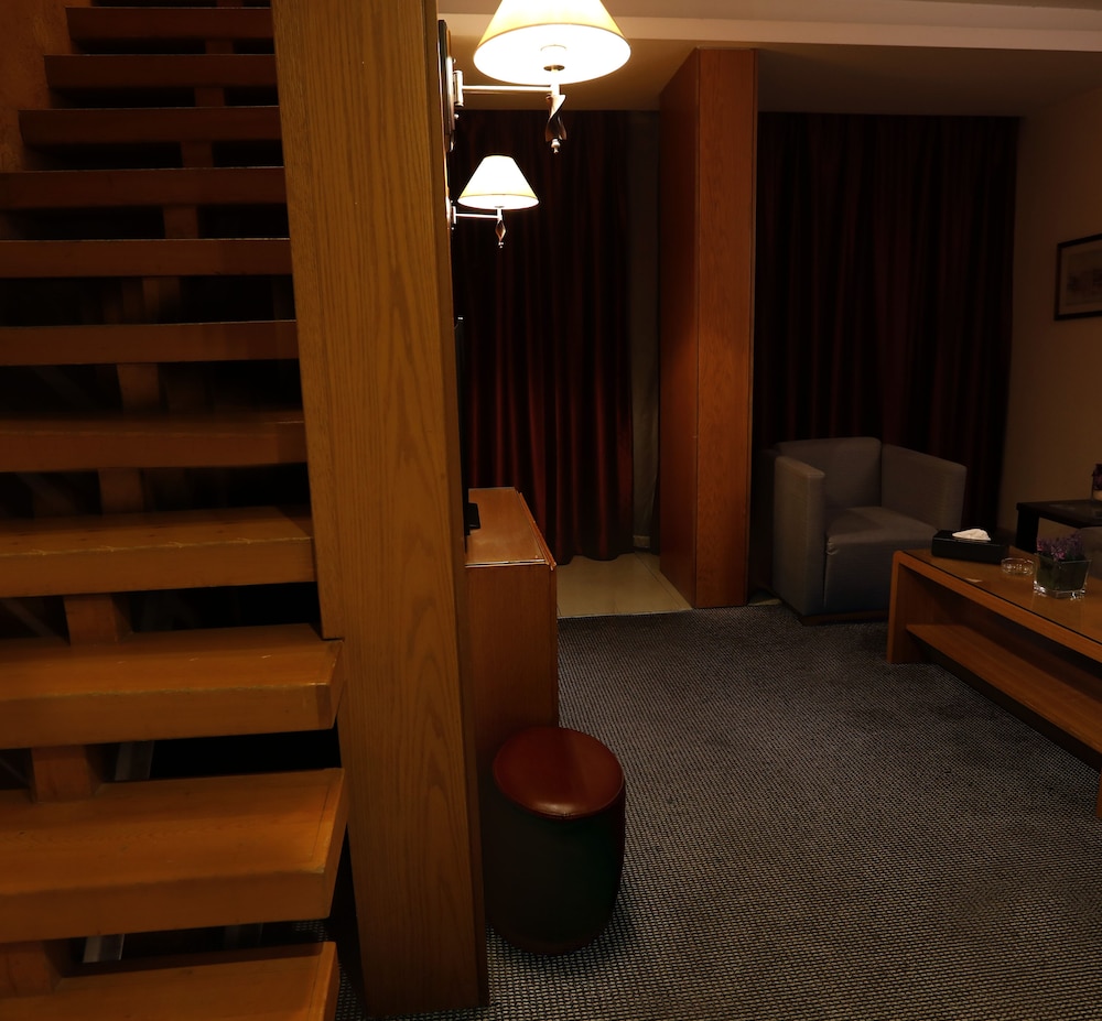 Wh Hotel 26/50