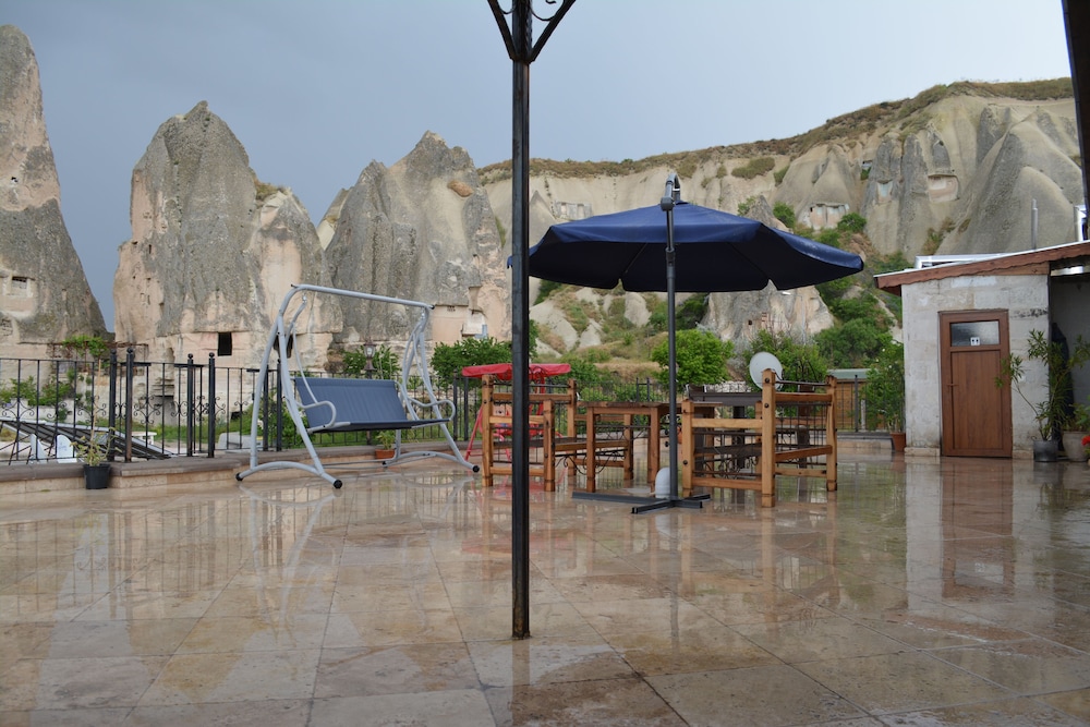 Cappadocia Stone Palace 31/43