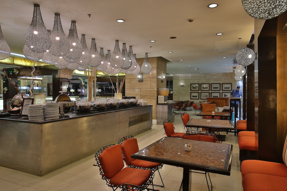 Crown Regency Hotel and Towers Cebu City 34/47