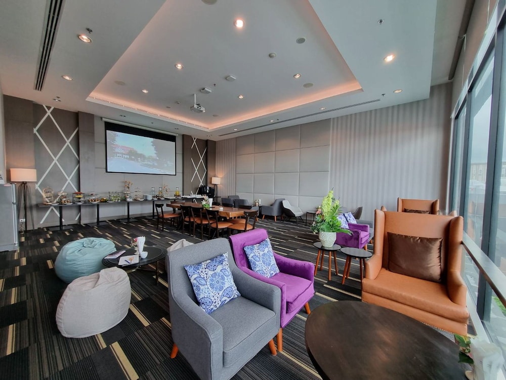 Grand Fortune Hotel Nakhon Si Thammarat 64/70