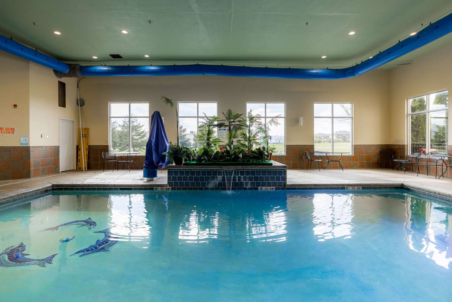 Comfort Suites Troy-I75 41/69