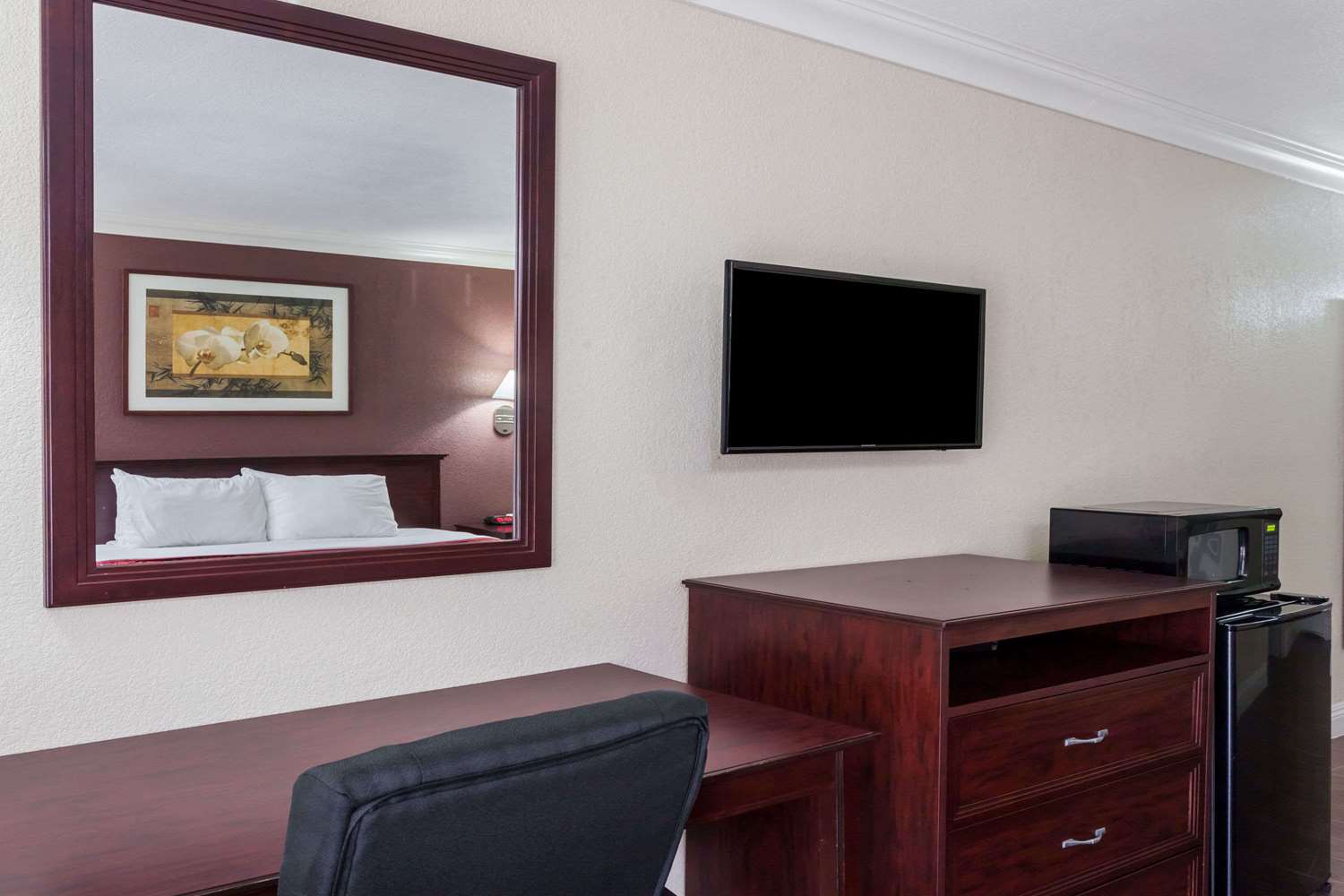 Hospitality Inn San Bernardino/Redlands 4/9