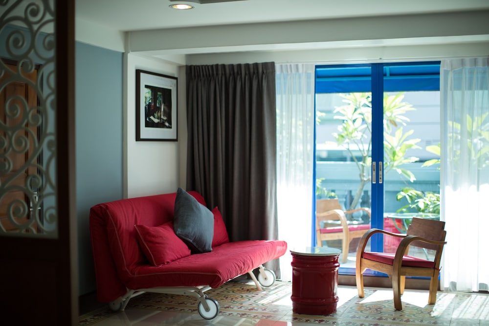 Nandha Hotel 48/71