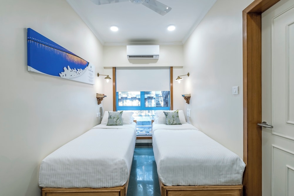 Hotel Kemps Corner 15/42