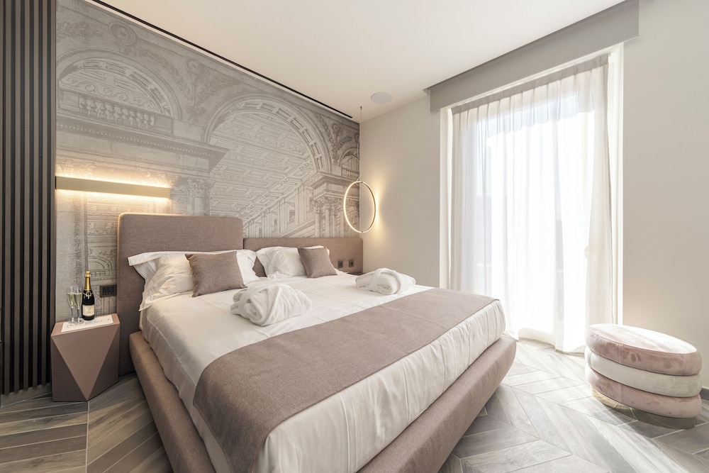 VENEZIA, PIAZZA, LUXURY
