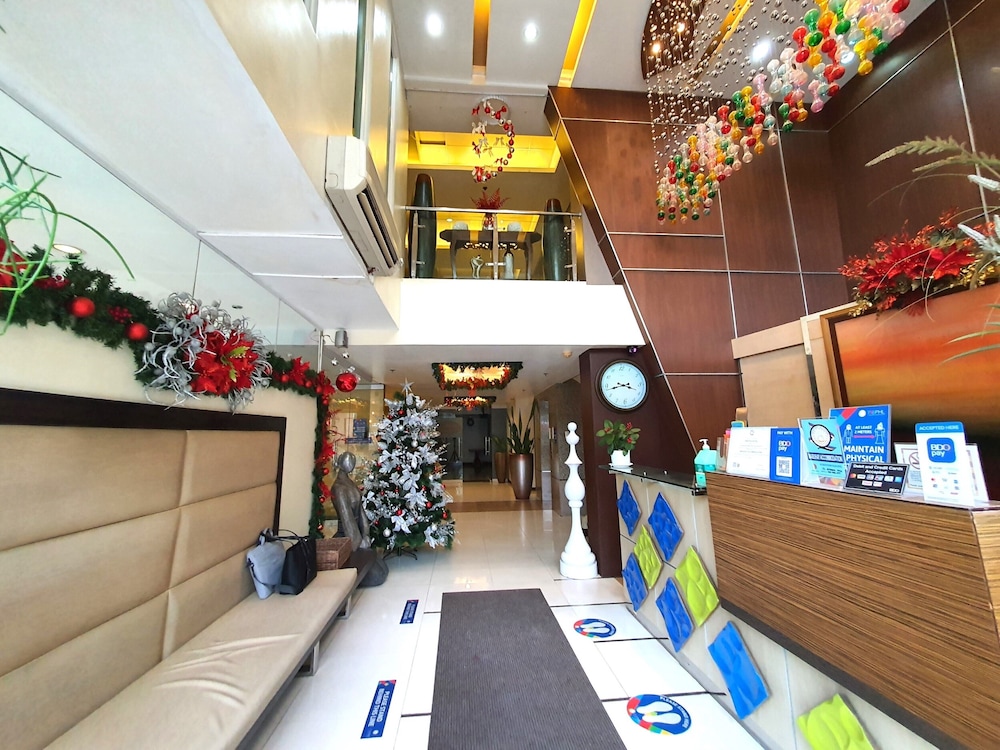 Festive Hotel Makati 11/60