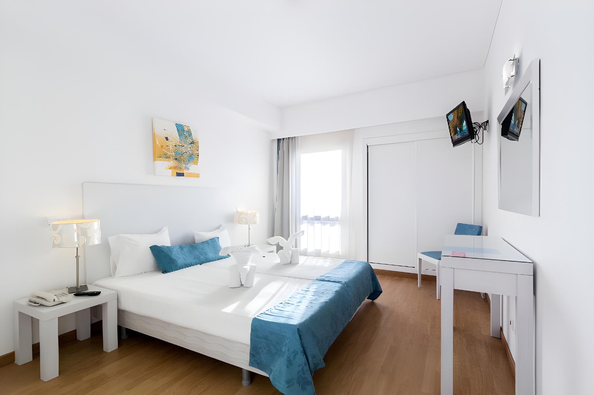 Standard, Double and Twin Beds
