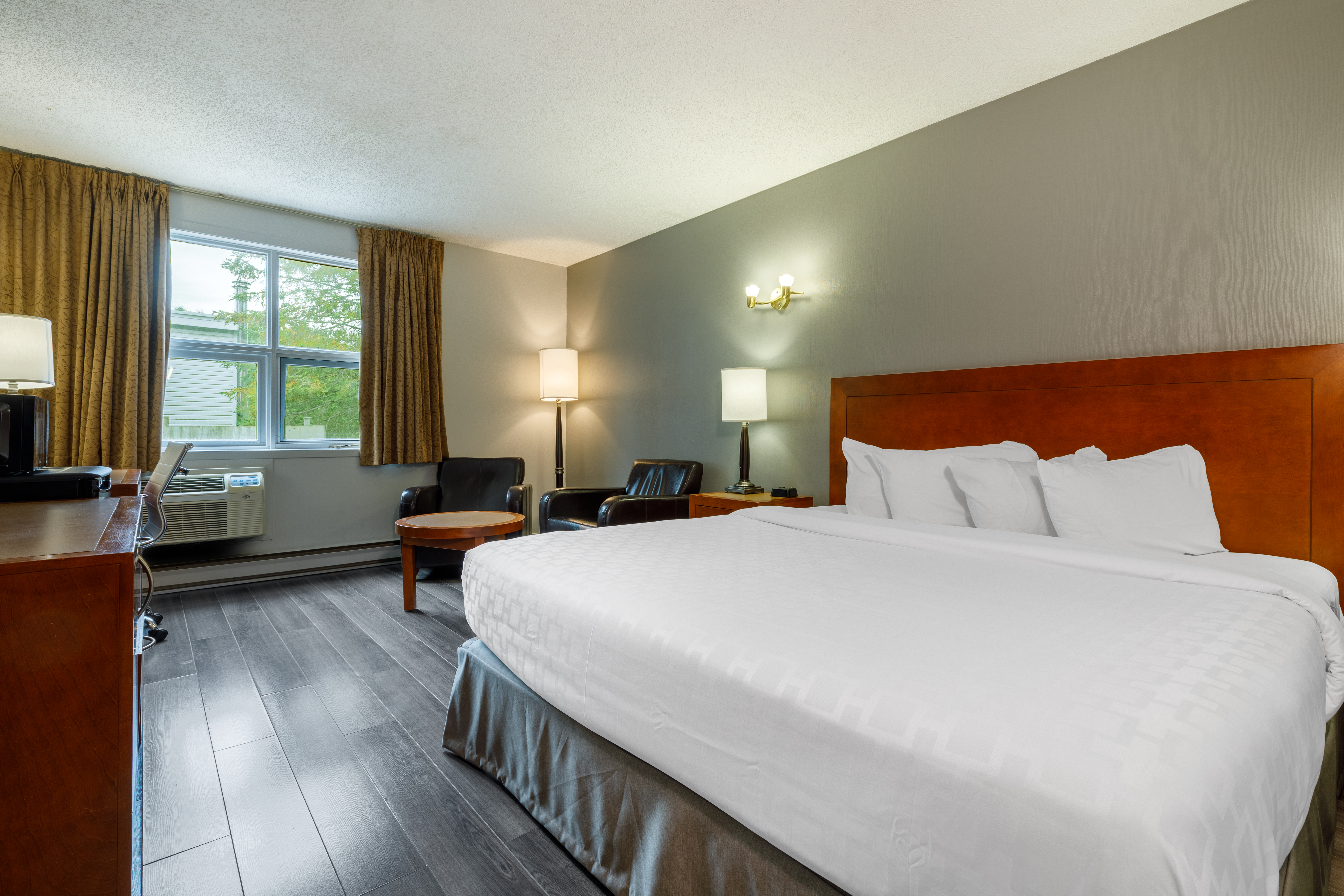 ROOM, KING BED, ACCESSIBLE