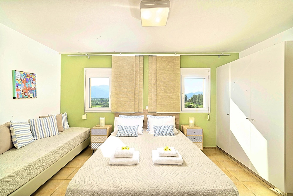 CRETAN MANSION 7/46