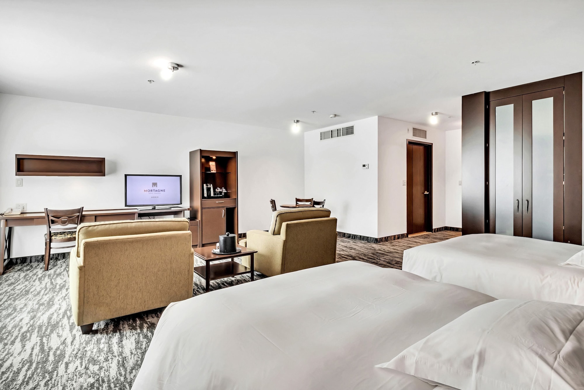 STANDARD, 2 QUEEN BEDS, ACCESSIBLE