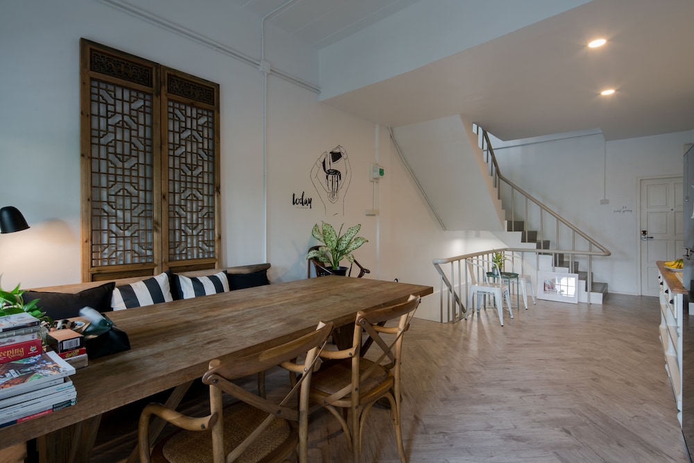 Blu Monkey Boutique Phuket Town 33/50