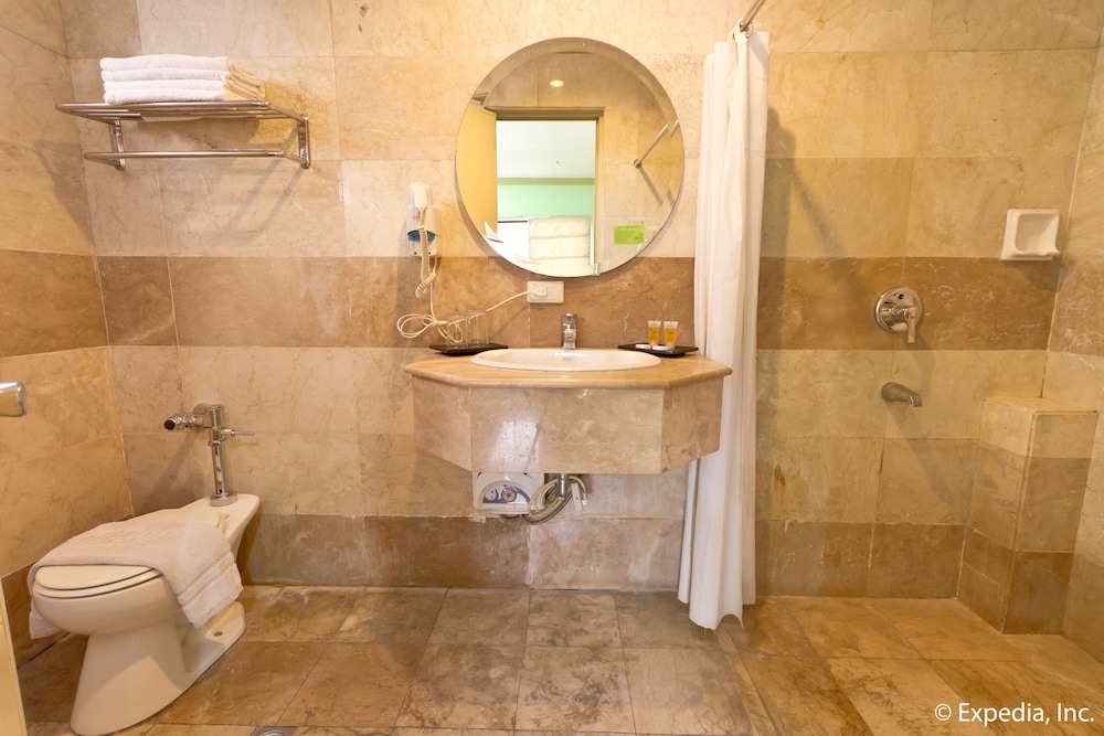 Crown Regency Residences Cebu 49/49