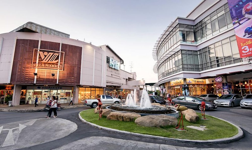 Narra Hotel 37/40