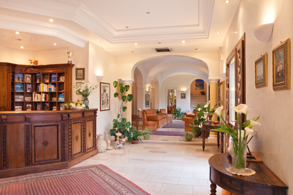 Hotel Torre Bennistra 7/50