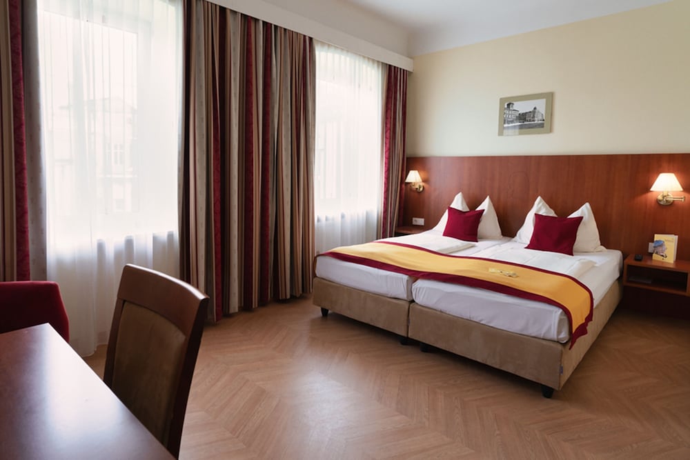 Mozart Hotel 18/60