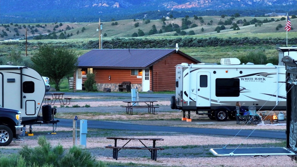 The Riverside Ranch Rv Park Motel & Campground 60/67