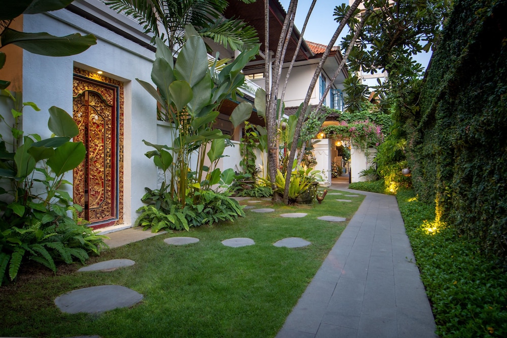 Sanur House 64/68