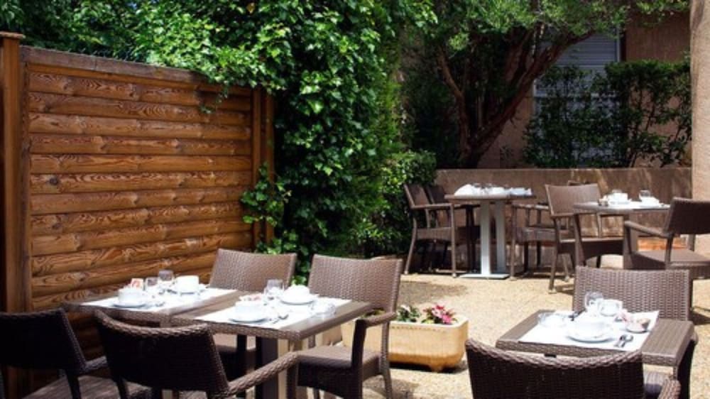HOTEL LE MOZART 32/34