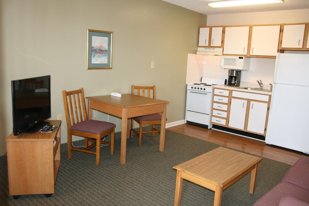 Affordable Suites Hickory/Conover NC Hotel 23/31