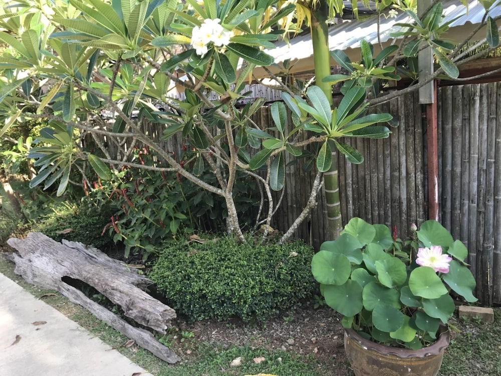 Baan Suan Rim Klong 53/63