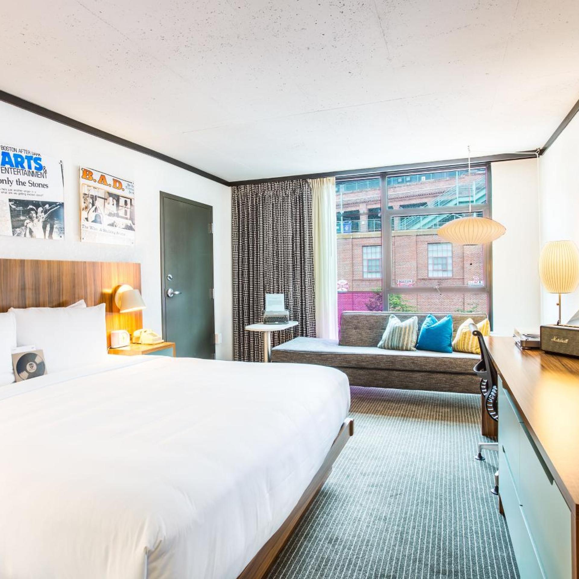 Room, King Bed, Ballpark View