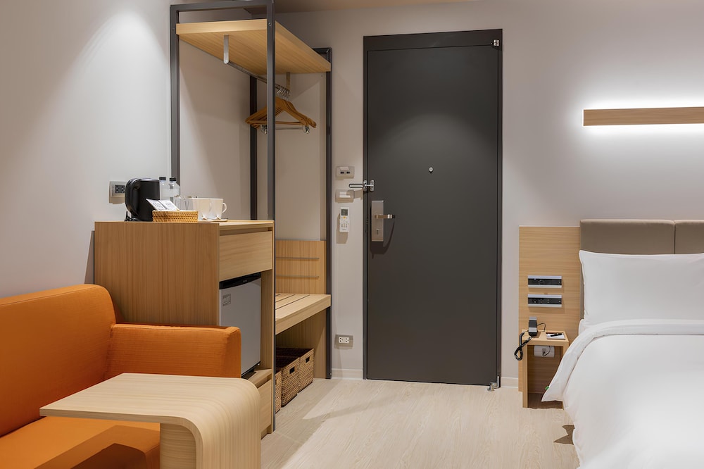 Nishitetsu Hotel Croom Bangkok Silom 30/50