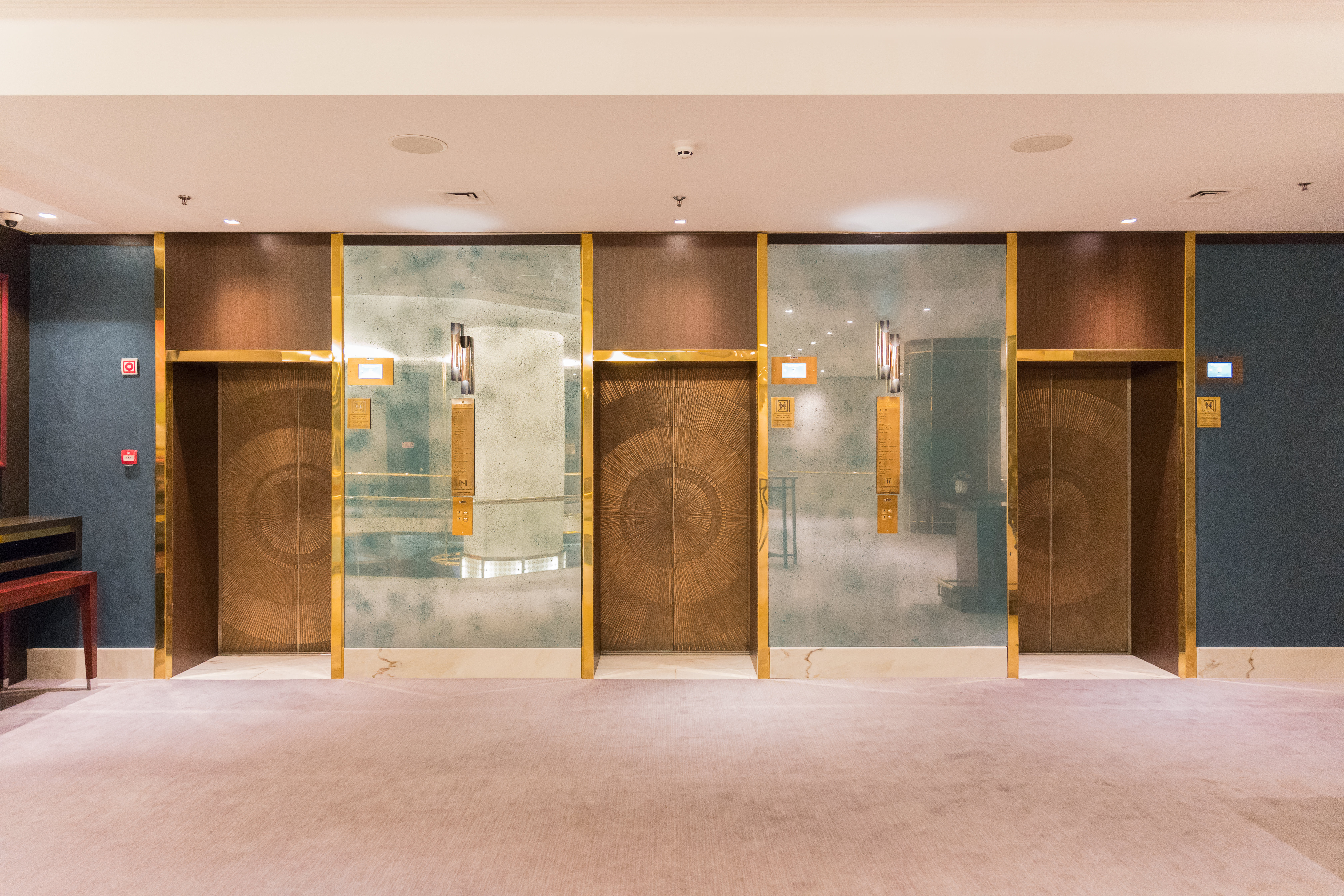 Intercontinental Lisbon 11/79