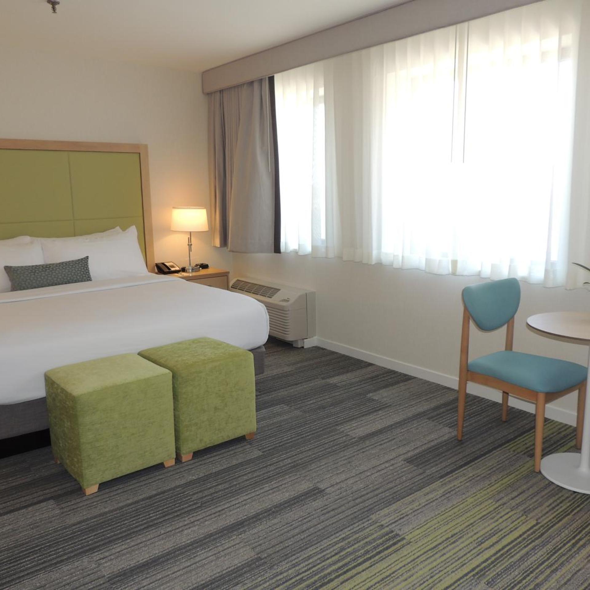 جناح جونيور بسرير كينج، The Inn at Longwood Medical 8/10
