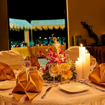 The Club Emerald Chembur 29/51