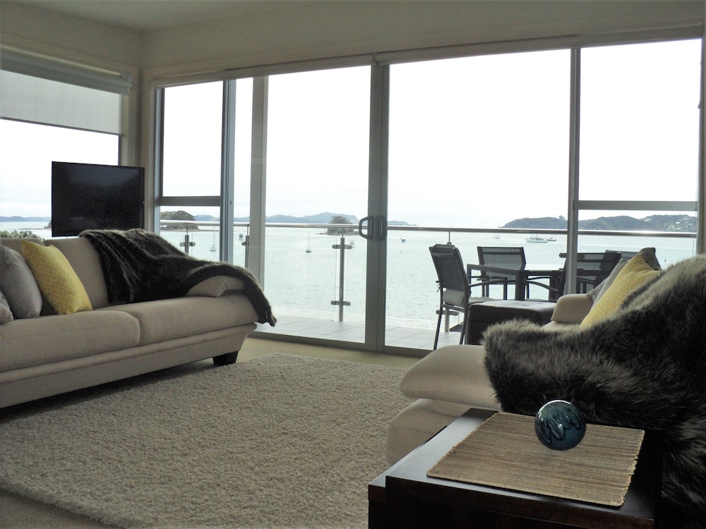 Edgewater Palms Apartments 45/74