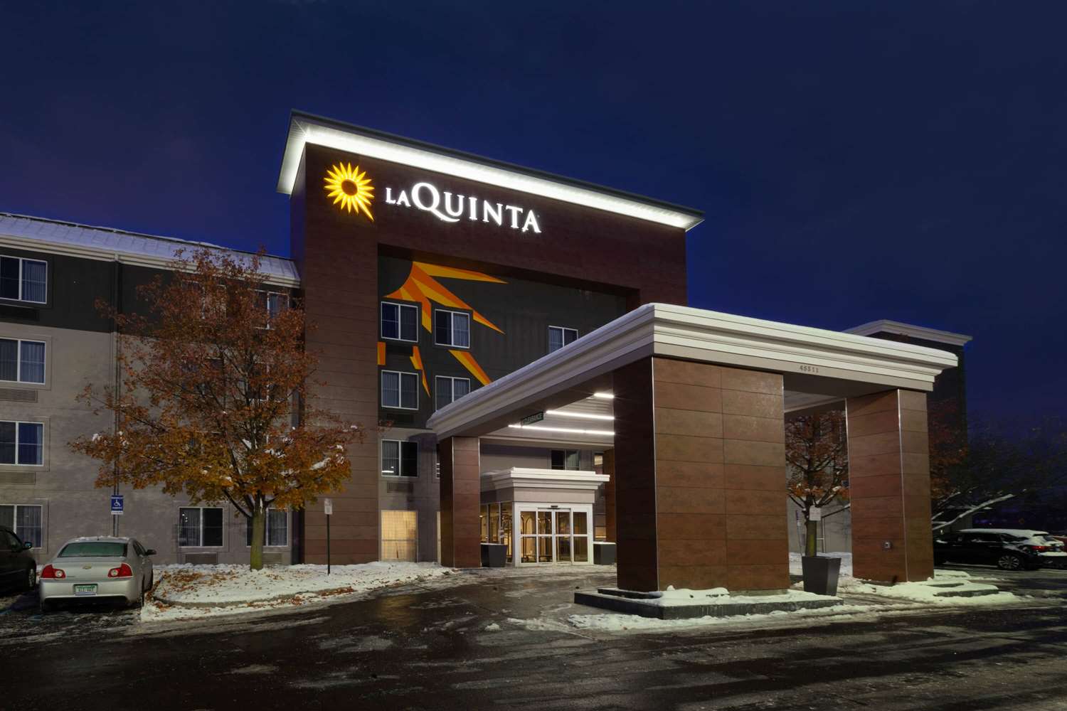 La Quinta Inn & Suites by Wyndham Detroit Utica 4/49
