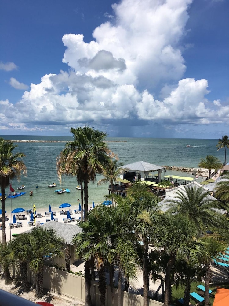 Gulfview Hotel On the Beach 43/49