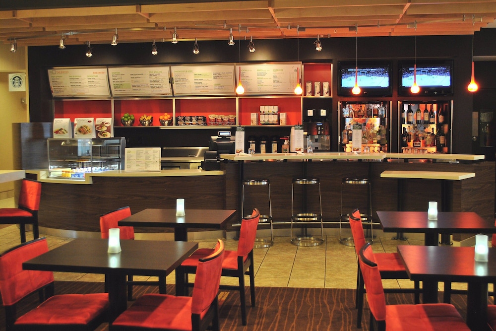 Courtyard by Marriott Evansville East 40/57